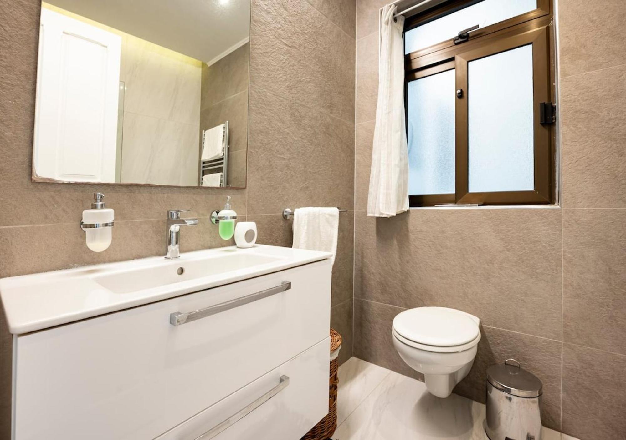 Sea View Luxury Haven Living & 3Bedrooms Seafront Σλιέμα Εξωτερικό φωτογραφία