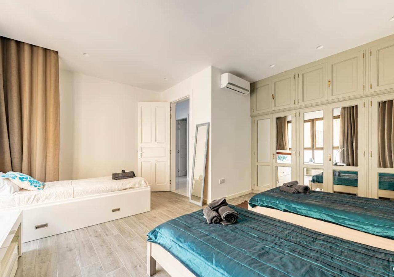 Sea View Luxury Haven Living & 3Bedrooms Seafront Σλιέμα Εξωτερικό φωτογραφία